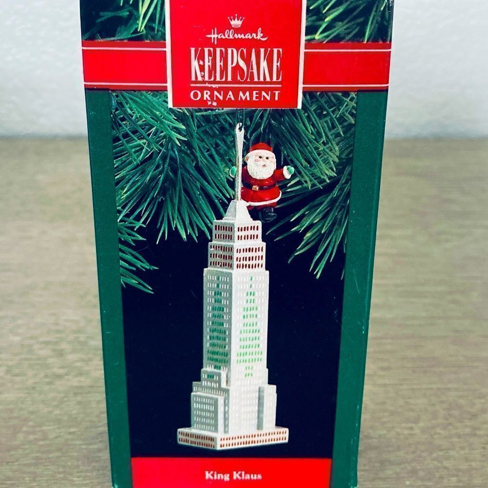 Vintage Hallmark Santa King Claus Empire State Building Christmas Ornament